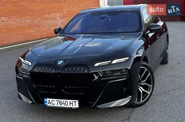 Седан BMW 7 Series 2023 в 