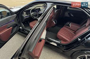 Седан BMW 7 Series 2023 в 