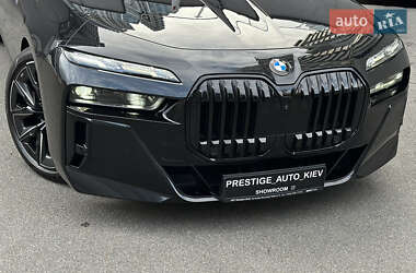 Седан BMW 7 Series 2022 в 