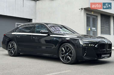 Седан BMW 7 Series 2022 в 