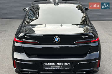 Седан BMW 7 Series 2022 в 