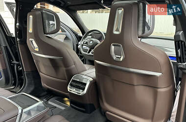 Седан BMW 7 Series 2022 в 