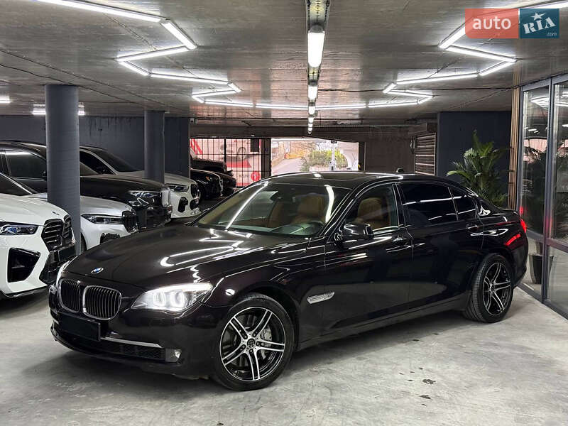 Седан BMW 7 Series 2010 в Одесі