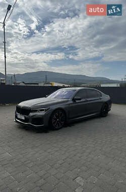 Седан BMW 7 Series 2016 в Львове