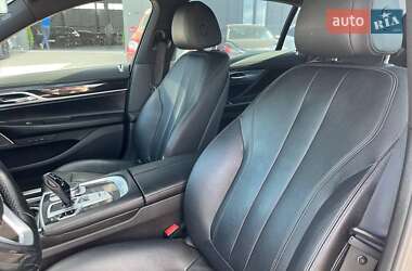 Седан BMW 7 Series 2018 в 