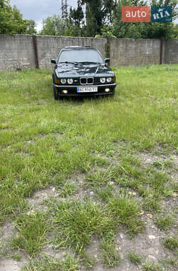 Седан BMW 7 Series 1988 в Львове