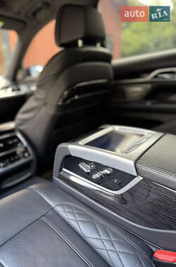 Седан BMW 7 Series 2019 в 