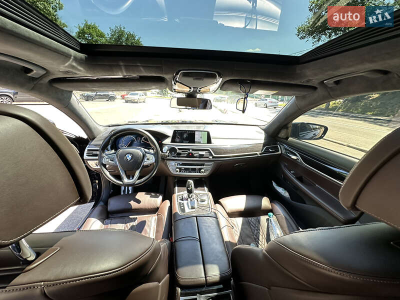 Седан BMW 7 Series 2017 в Києві