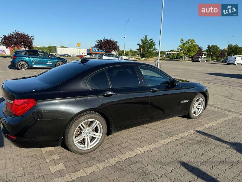 Седан BMW 7 Series 2010 в Хмельницком
