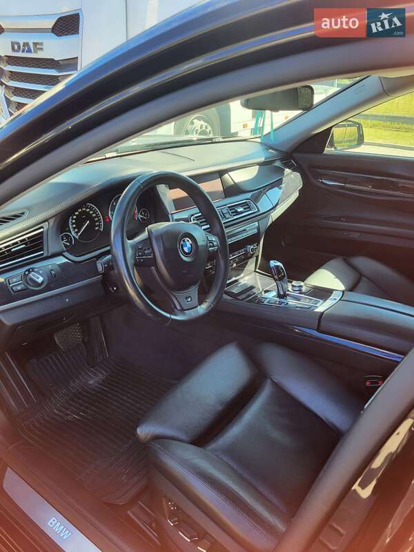 Седан BMW 7 Series 2010 в Хмельницком