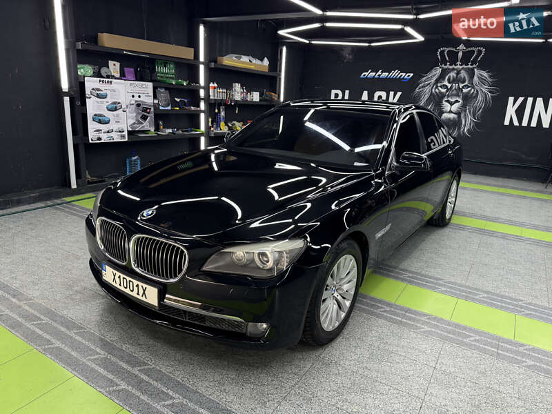 BMW 7 Series 2011