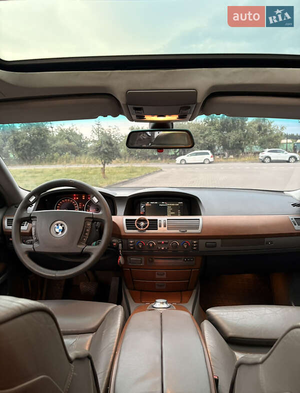 Седан BMW 7 Series 2003 в Бродах