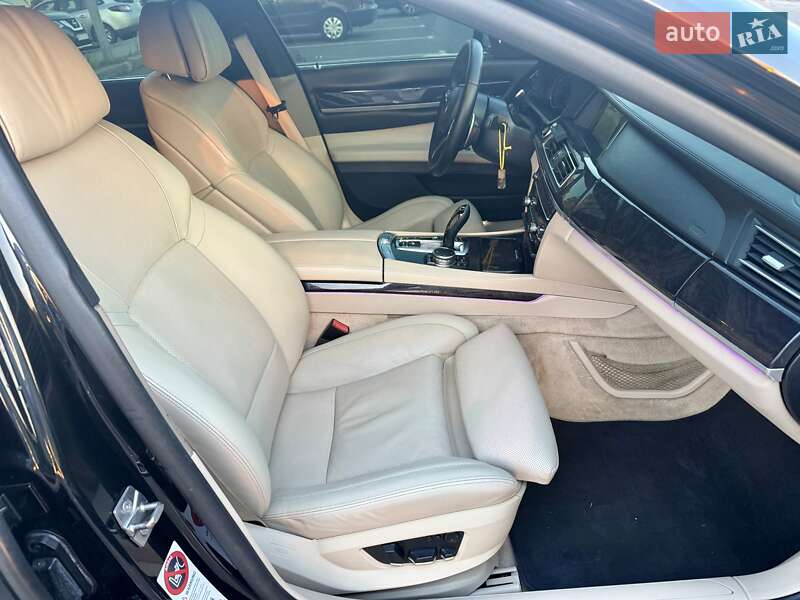 Седан BMW 7 Series 2009 в Вінниці