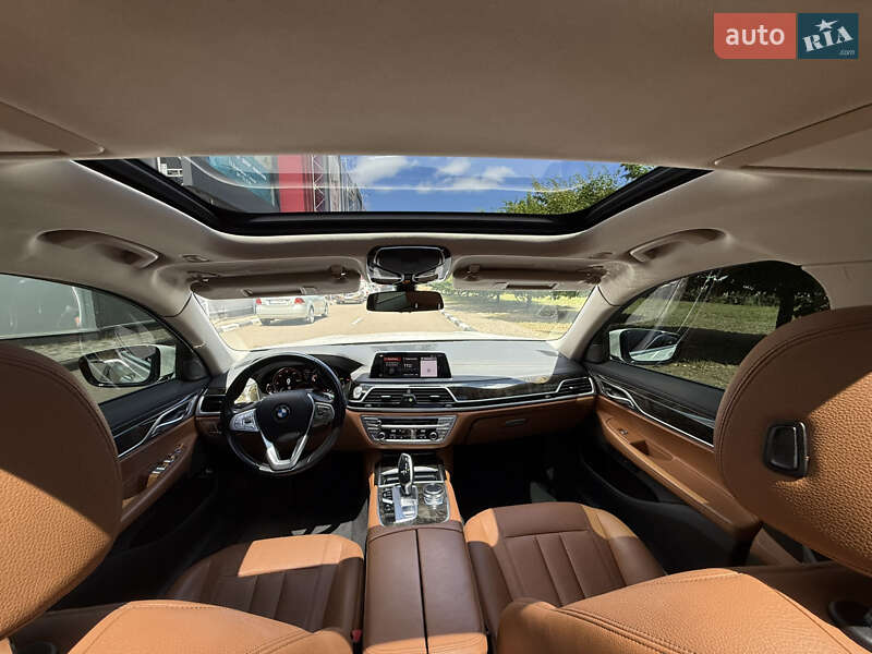 Седан BMW 7 Series 2018 в Киеве