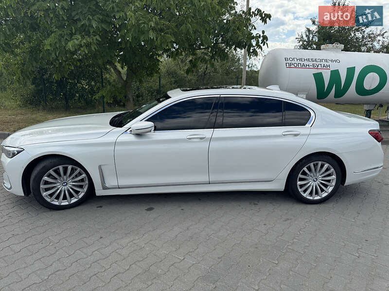Седан BMW 7 Series 2019 в Ивано-Франковске