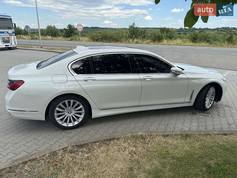 Седан BMW 7 Series 2019 в Ивано-Франковске