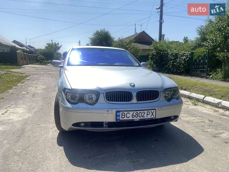 Седан BMW 7 Series 2003 в Нововолынске
