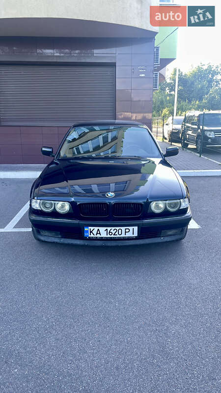 BMW 7 Series 1999