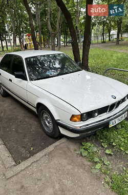 Седан BMW 7 Series 1986 в Харькове