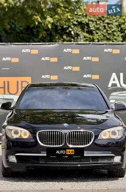 Седан BMW 7 Series 2011 в 