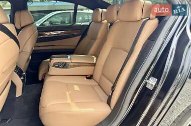 Седан BMW 7 Series 2011 в 