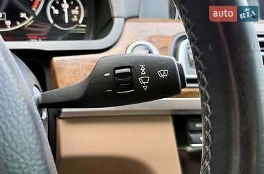 Седан BMW 7 Series 2011 в 
