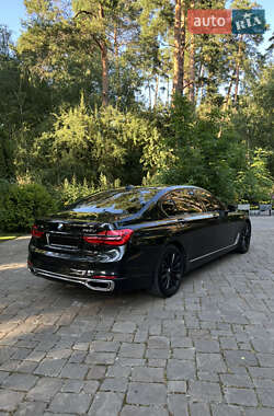 Седан BMW 7 Series 2015 в 