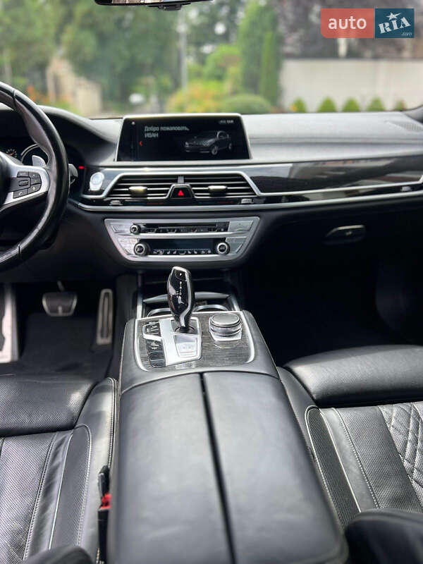 Седан BMW 7 Series 2017 в Львові
