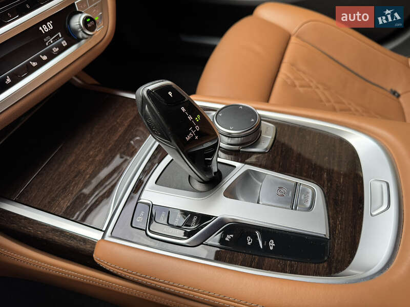 Седан BMW 7 Series 2022 в Мукачево фото 65 Седан BMW 7 Series 2022 в Мукачево