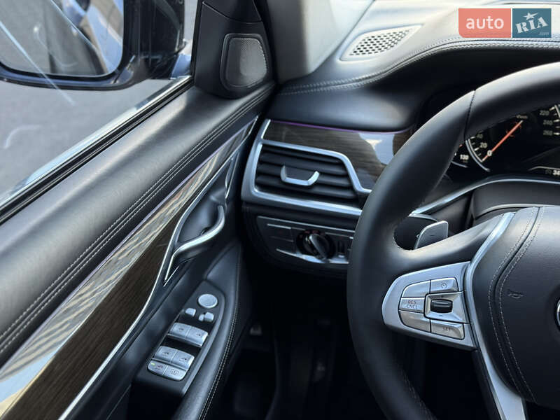 Седан BMW 7 Series 2016 в Киеве
