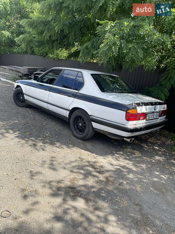 Седан BMW 7 Series 1988 в Києві