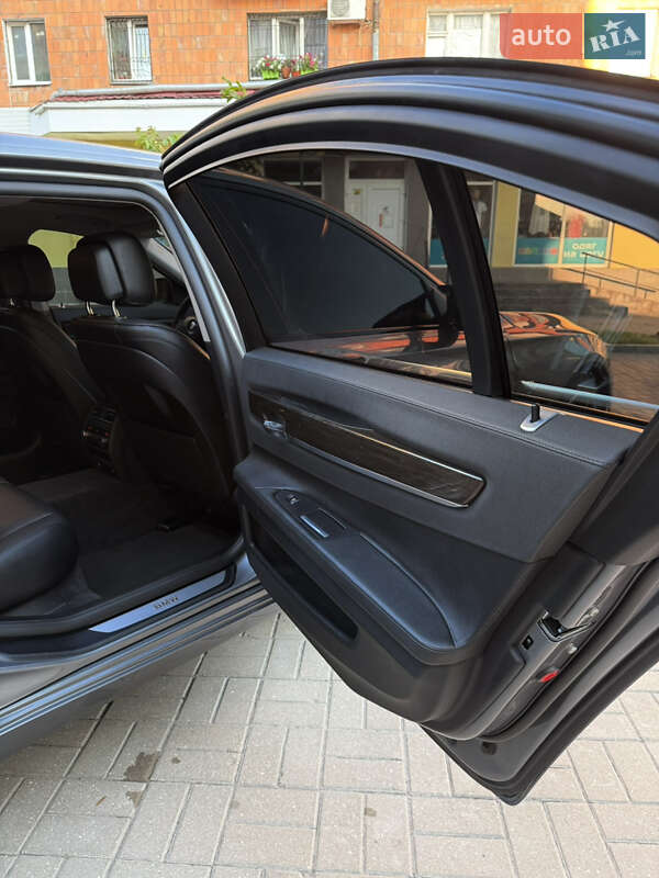 Седан BMW 7 Series 2013 в Сумах