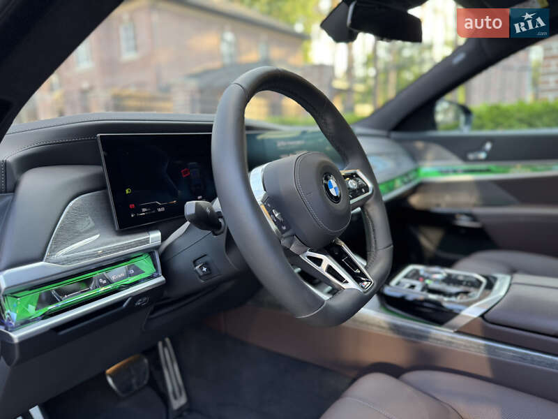 Седан BMW 7 Series 2024 в Киеве фото 21 Седан BMW 7 Series 2024 в Киеве