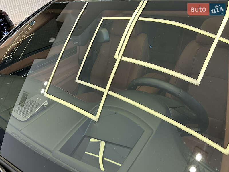 Седан BMW 7 Series 2012 в Киеве