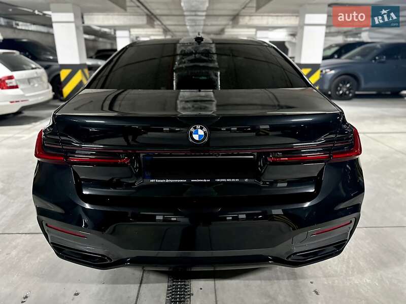 Седан BMW 7 Series 2022 в Дніпрі