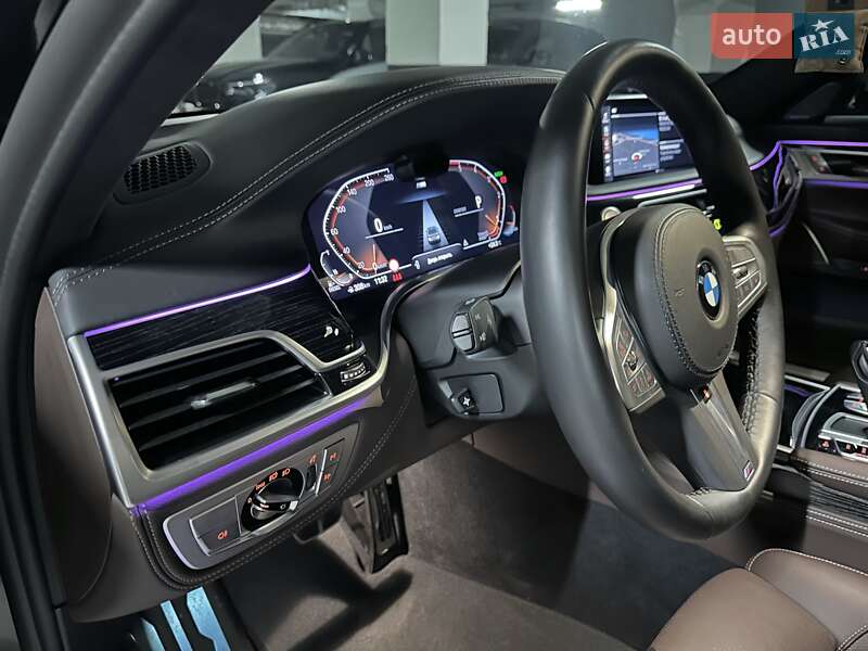 Седан BMW 7 Series 2022 в Дніпрі