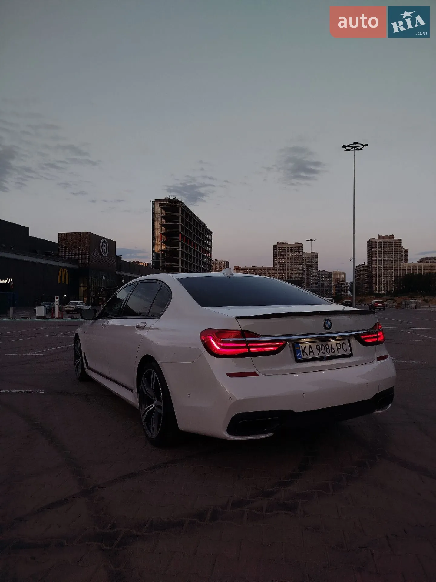 2016 BMW 7er - мініатюра 38