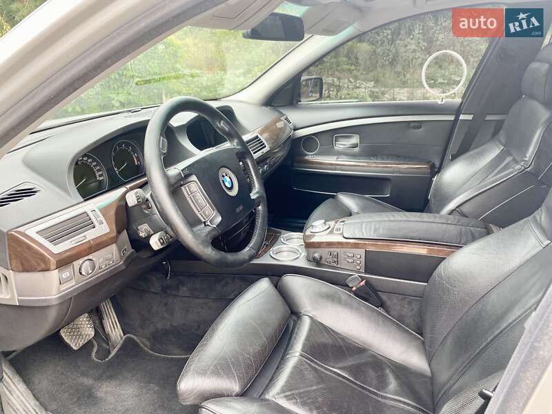 Седан BMW 7 Series 2002 в Черкасах