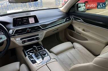 Седан BMW 7 Series 2017 в 