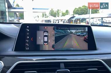 Седан BMW 7 Series 2017 в 