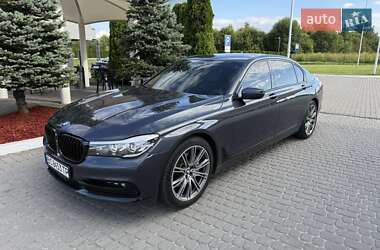 Седан BMW 7 Series 2015 в Львове