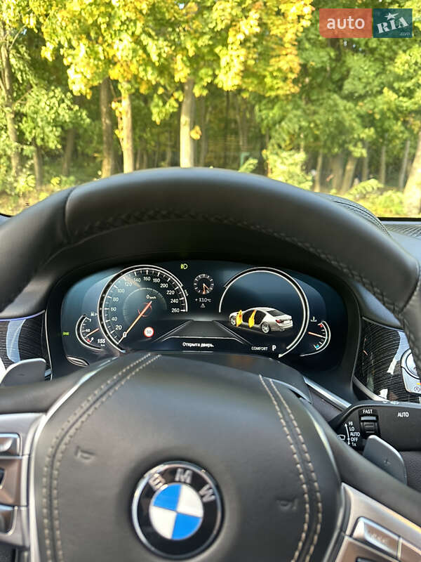 Седан BMW 7 Series 2017 в Львові