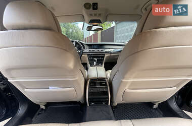 Седан BMW 7 Series 2009 в 