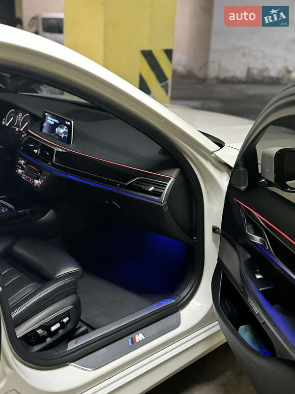 Седан BMW 7 Series 2015 в Киеве фото 33 Седан BMW 7 Series 2015 в Киеве