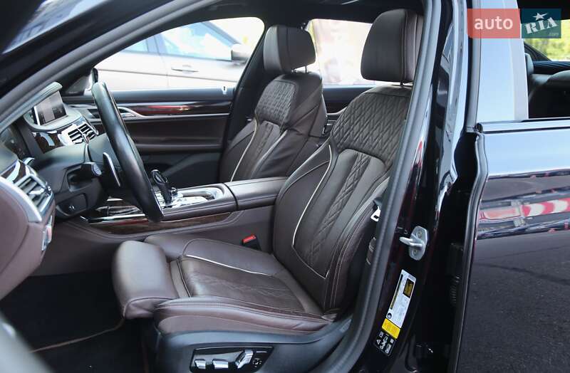 Седан BMW 7 Series 2020 в Києві