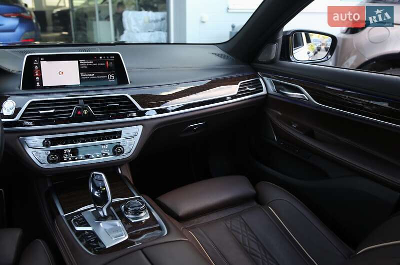 Седан BMW 7 Series 2020 в Києві