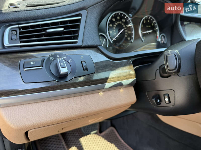 Седан BMW 7 Series 2011 в Одесі