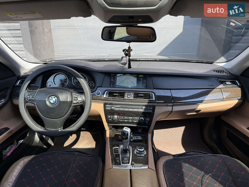 Седан BMW 7 Series 2011 в Одесі