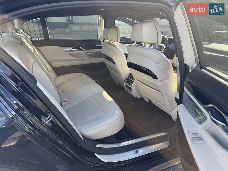 Седан BMW 7 Series 2016 в Киеве фото 16 Седан BMW 7 Series 2016 в Киеве