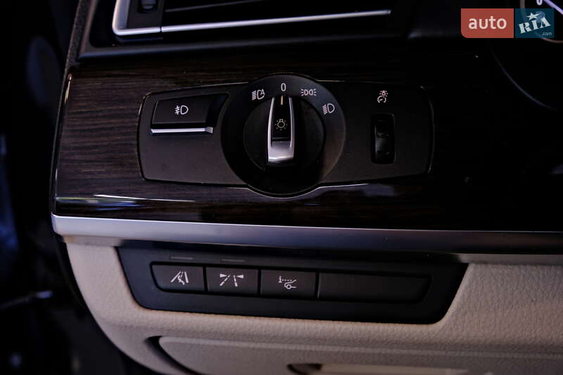 Седан BMW 7 Series 2012 в Одесі
